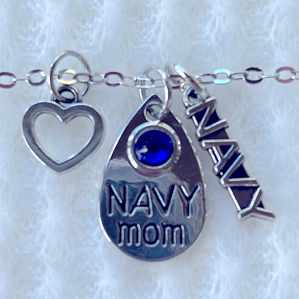 NAVY NECKLACE